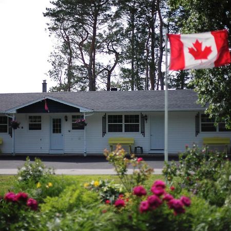 Carleton Inn & Cottages Bridgetown Екстер'єр фото