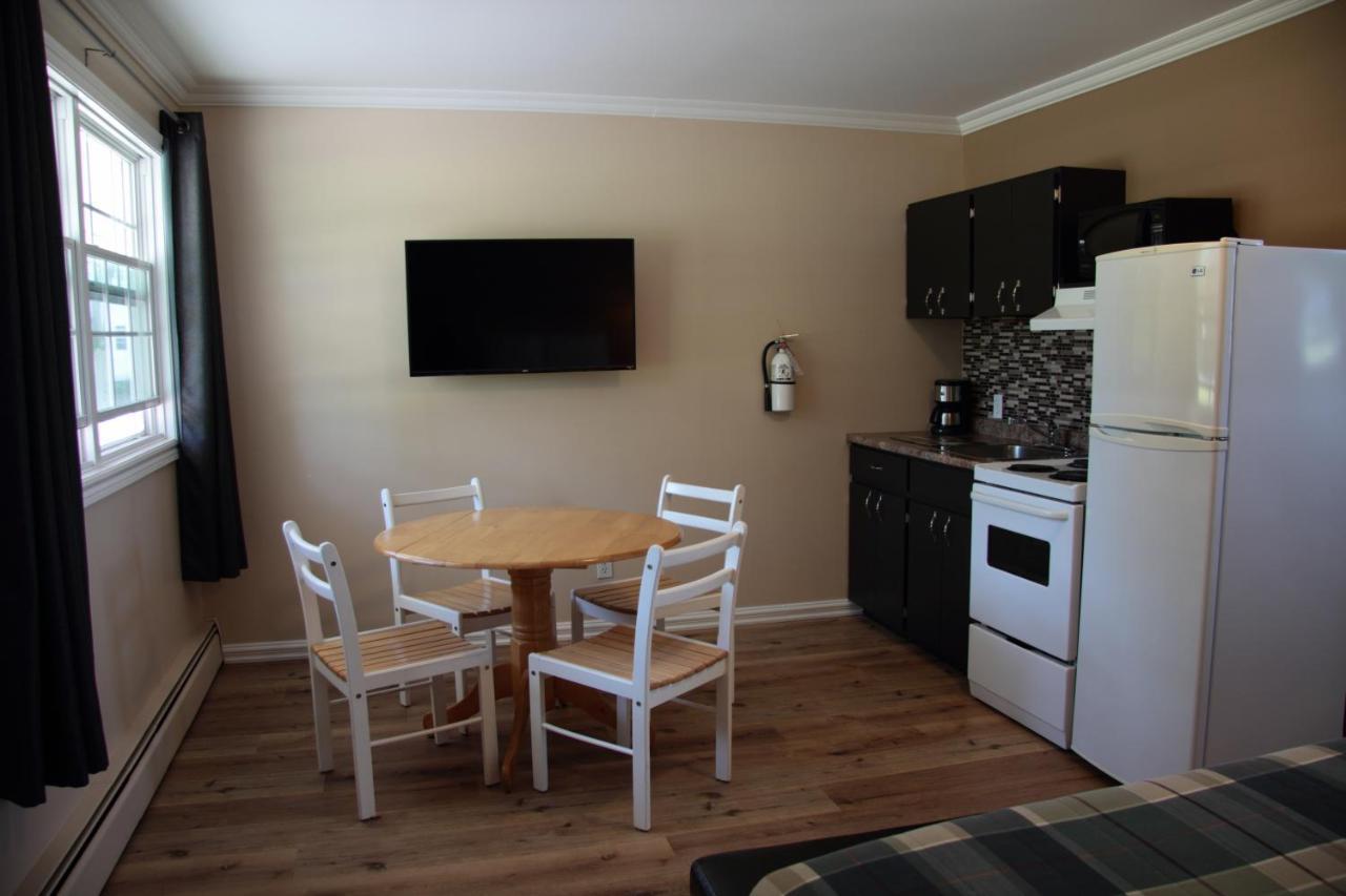 Carleton Inn & Cottages Bridgetown Екстер'єр фото