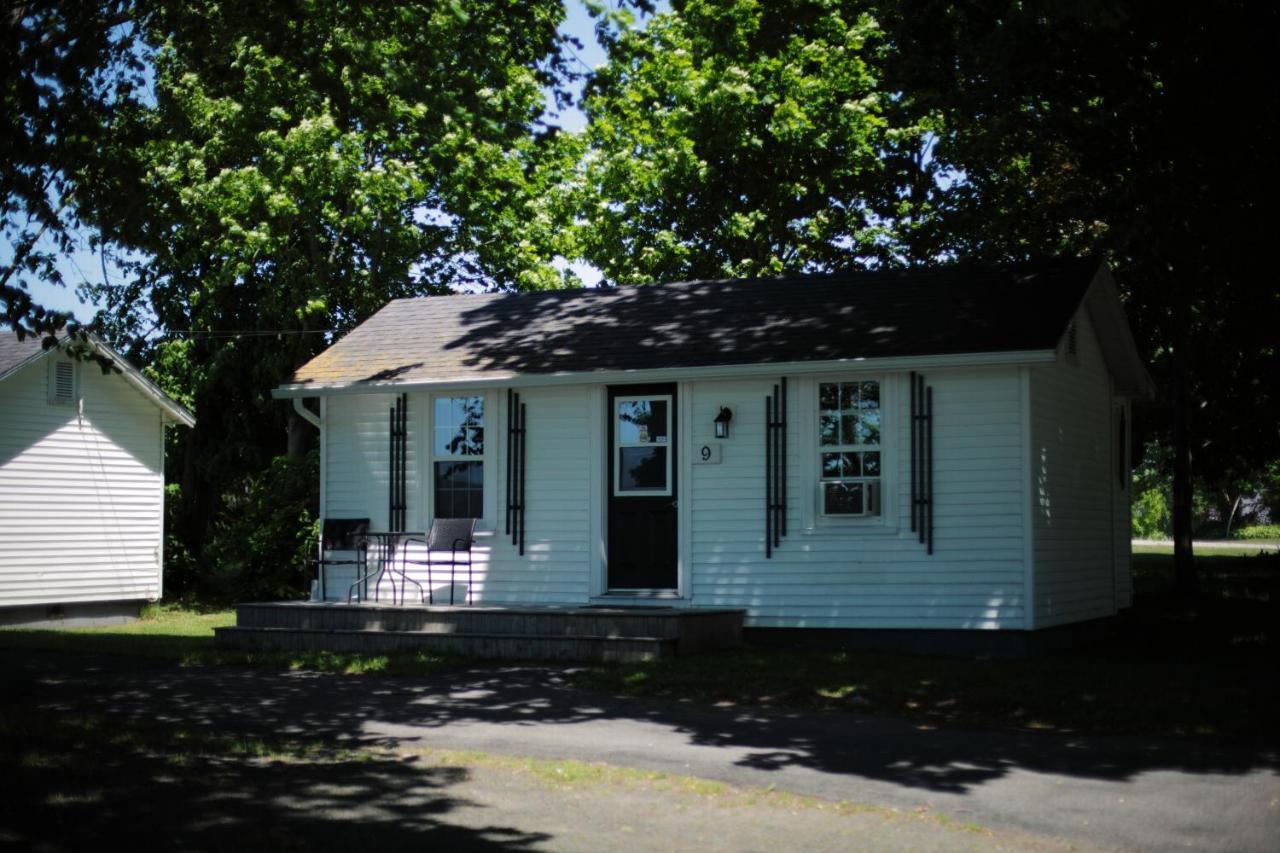 Carleton Inn & Cottages Bridgetown Екстер'єр фото