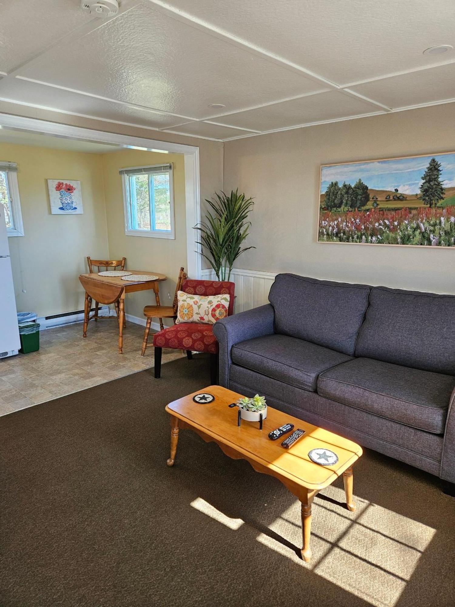 Carleton Inn & Cottages Bridgetown Екстер'єр фото